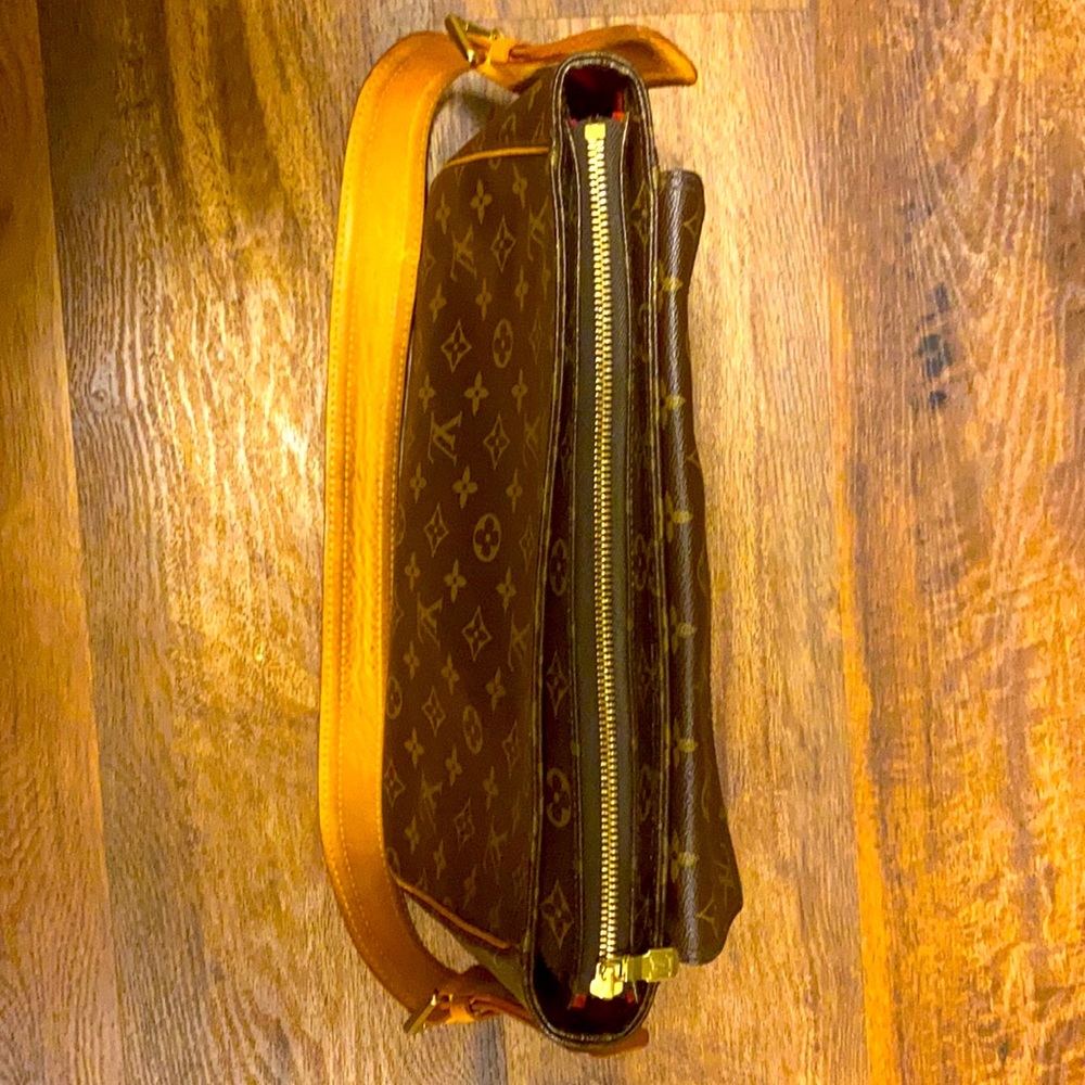 👜AUTHENTIC VIVA CITE LOUIS VUITTON👜 - Picture 15 of 17